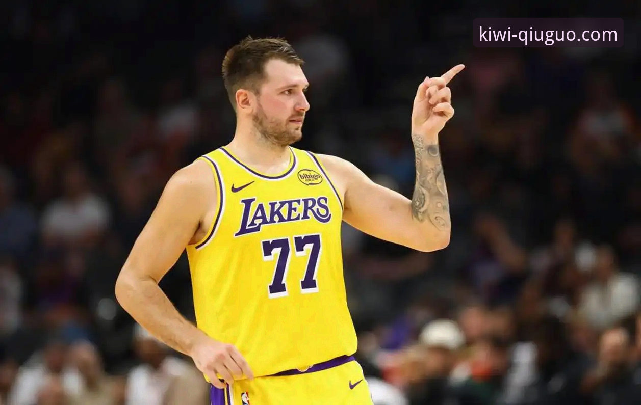 湖人客场力克步行者，东契奇43分闪耀全场赛事详解